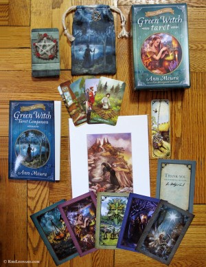 kiri_leonard_green_witch_tarot_artists_edition